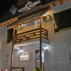Bujtina Miqesia Bed & Breakfast